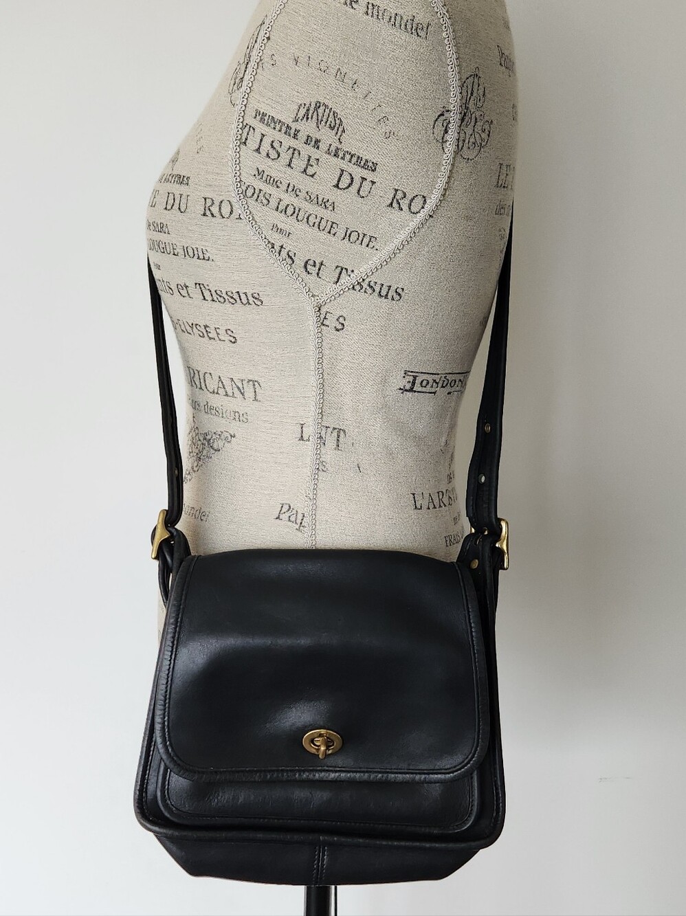 Vintage Black Leather Coach Purse - Picture 3 of 16